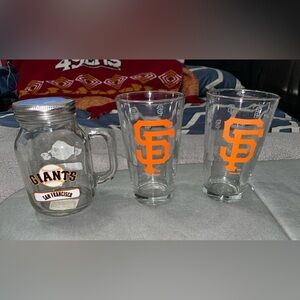 San Francisco Giants collectible glass cups
